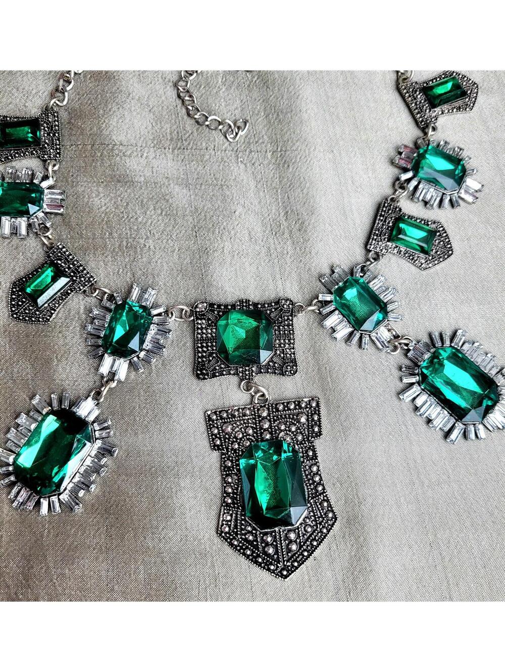 Vintage Style Green and Clear Rhinestone Crystal Statement Necklace